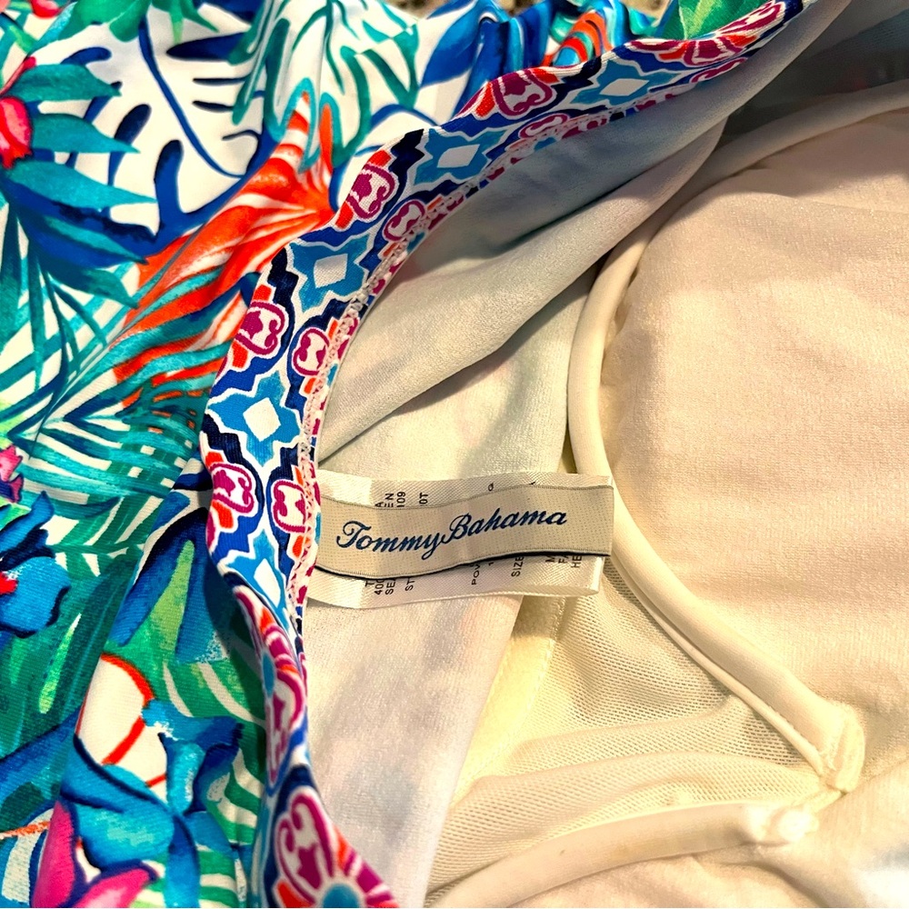 Tommy Bahama Swim Top - Picture 3 of 5